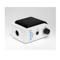 Schott KL 300 LED 光源，緊湊型設計，寬范圍電源，帶國際夾式插頭系統  關于我們 Schott AG 是一家總部位于德國的國際性技術集團公司，專注于玻璃和玻璃陶瓷的制造。該公司成立于1